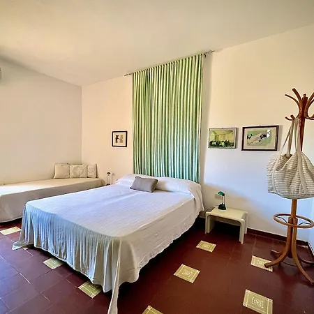 Vicinissima Della Pelosa Ferienhaus
